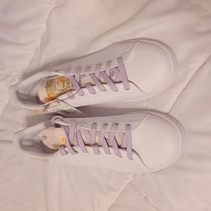 NEW! Women's Stan Smith Adidas sneakers!